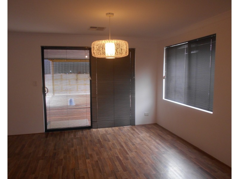 7 Fishbone Turn, Banksia Grove WA 6031