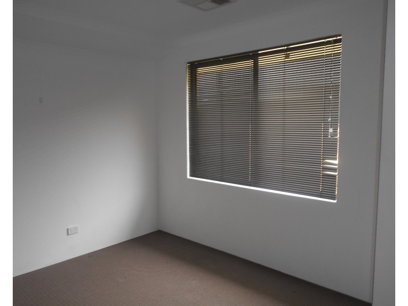 7 Fishbone Turn, Banksia Grove WA 6031