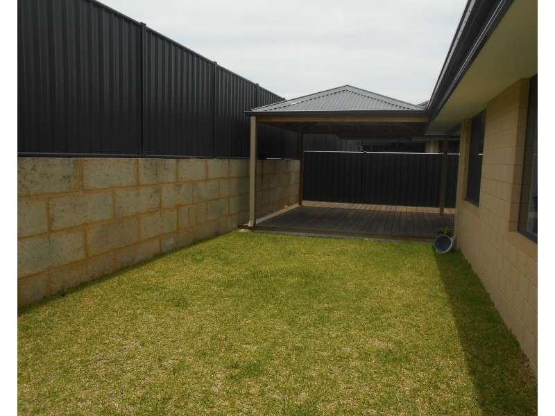 7 Fishbone Turn, Banksia Grove WA 6031