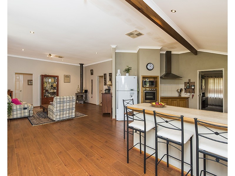 123 Vines Avenue, The Vines WA 6069