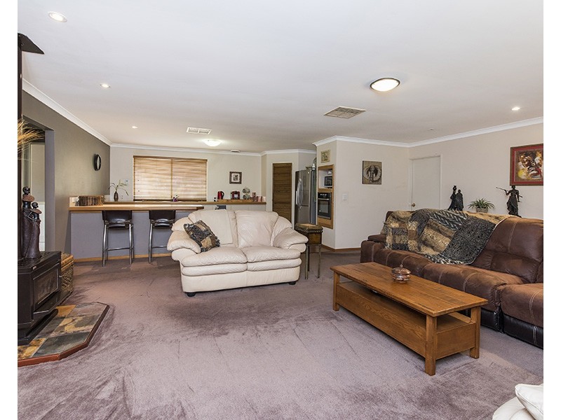 123 Vines Avenue, The Vines WA 6069