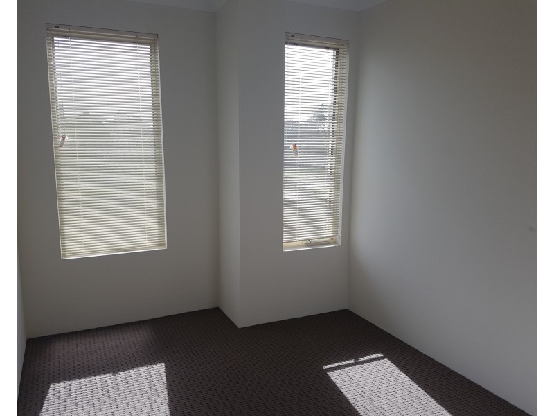 14 LUXHAY PARKWAY, Aveley WA 6069