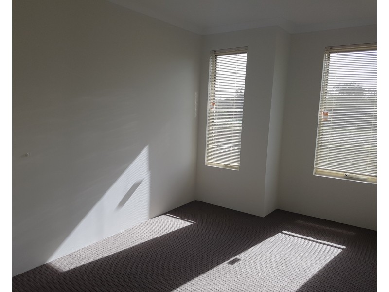 14 LUXHAY PARKWAY, Aveley WA 6069