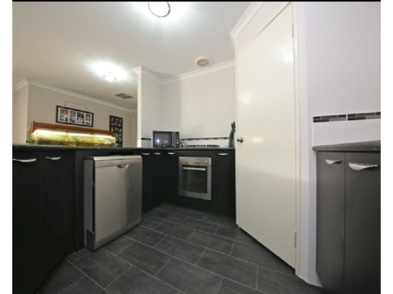 6 Aston Chase, Aveley WA 6069