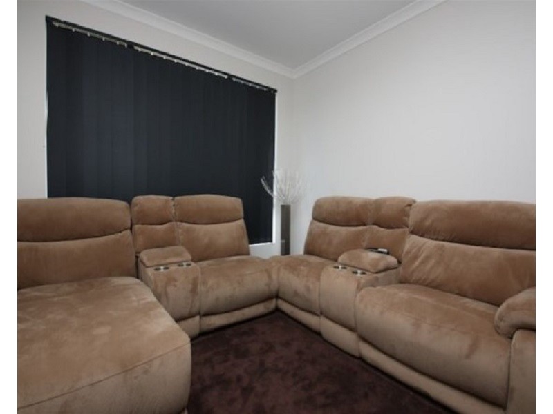 6 Aston Chase, Aveley WA 6069