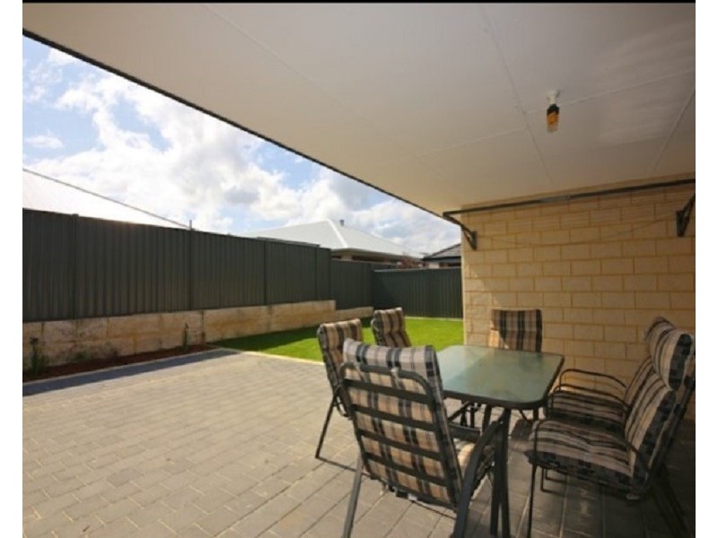 6 Aston Chase, Aveley WA 6069