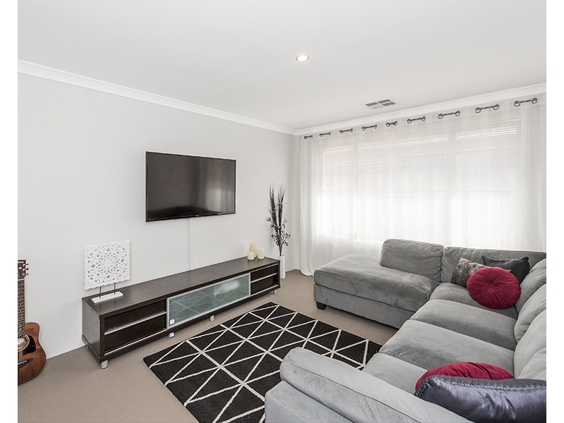 41 Hawthornden Avenue, Ellenbrook WA 6069