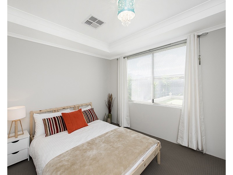 41 Hawthornden Avenue, Ellenbrook WA 6069