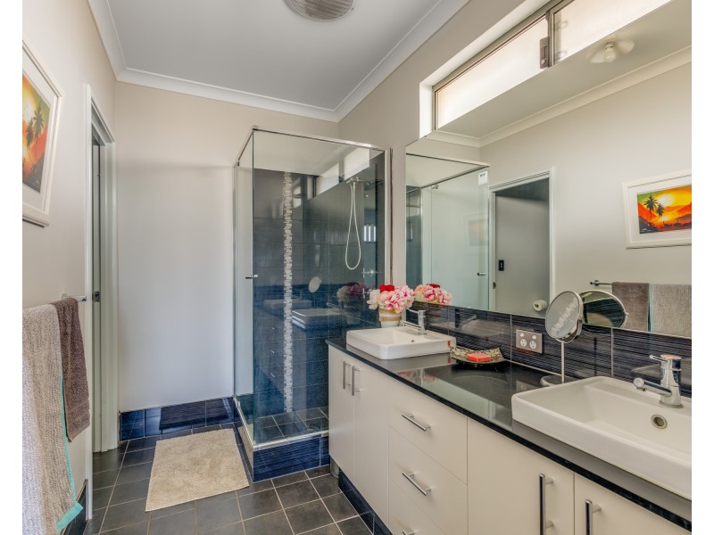9 FIORD WAY, Aveley WA 6069