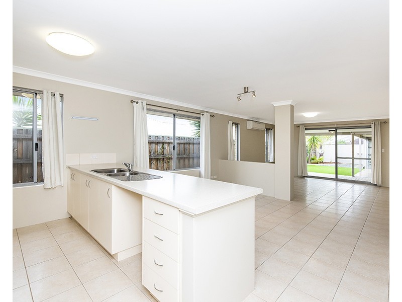 5 Mundego Turn, Ellenbrook WA 6069