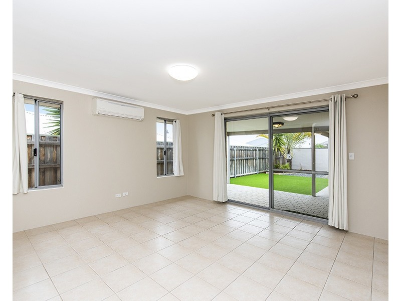 5 Mundego Turn, Ellenbrook WA 6069