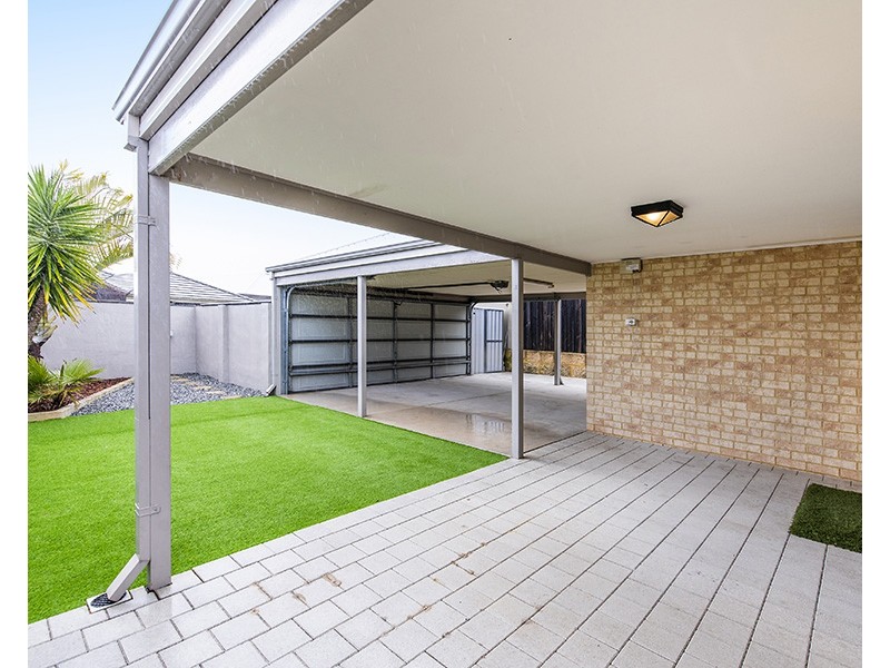 5 Mundego Turn, Ellenbrook WA 6069