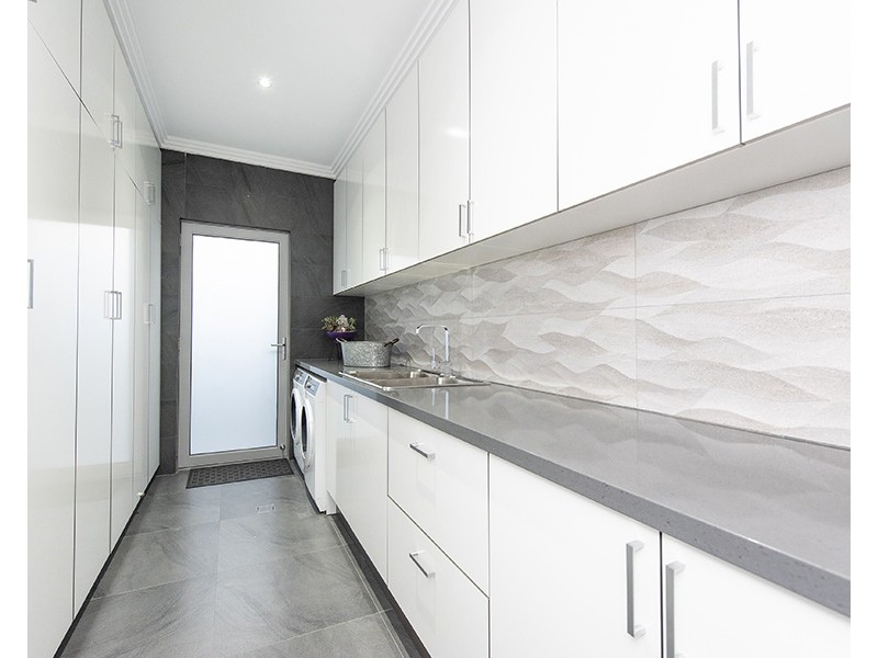 24 Mayroyd Drive, Ellenbrook WA 6069