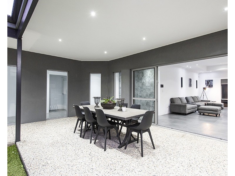 24 Mayroyd Drive, Ellenbrook WA 6069