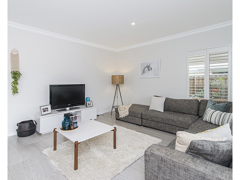 32 Berrington Trail, The Vines WA 6069