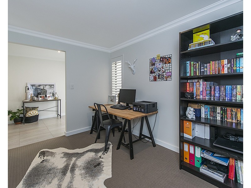 32 Berrington Trail, The Vines WA 6069