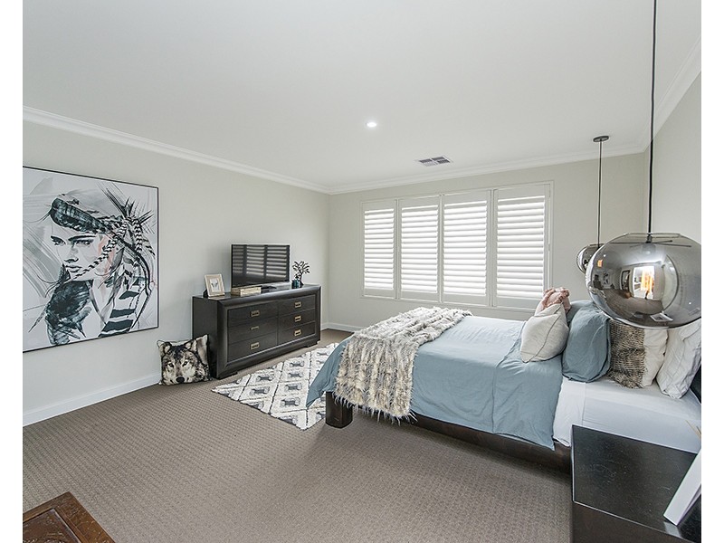 32 Berrington Trail, The Vines WA 6069