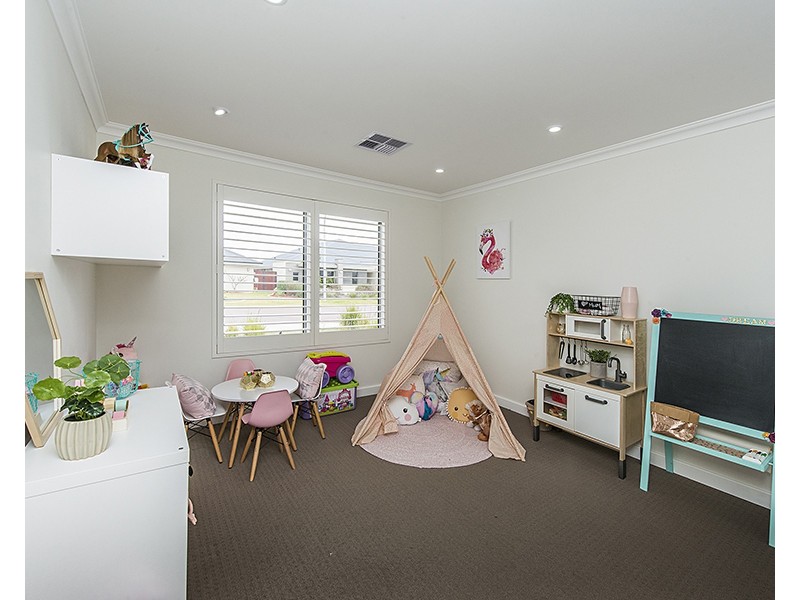 32 Berrington Trail, The Vines WA 6069