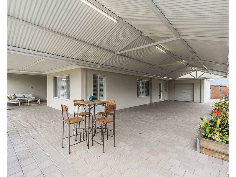32 Berrington Trail, The Vines WA 6069