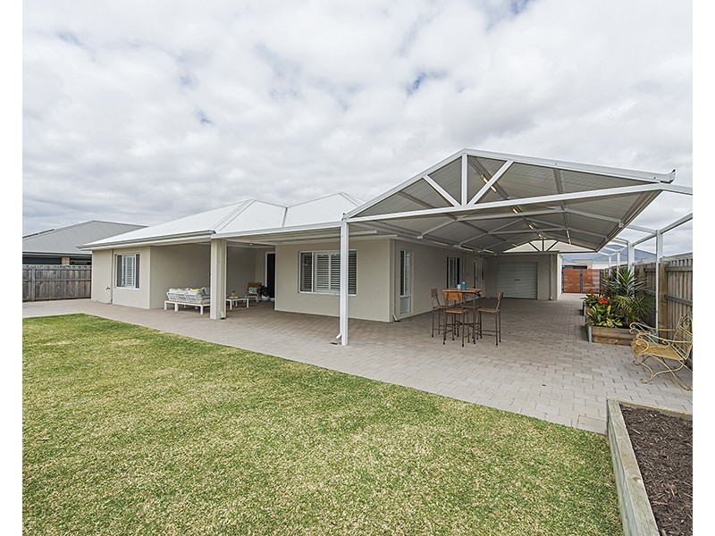 32 Berrington Trail, The Vines WA 6069