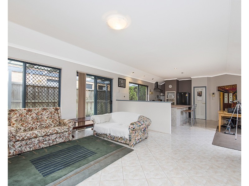 10 Lyon Way, Ellenbrook WA 6069