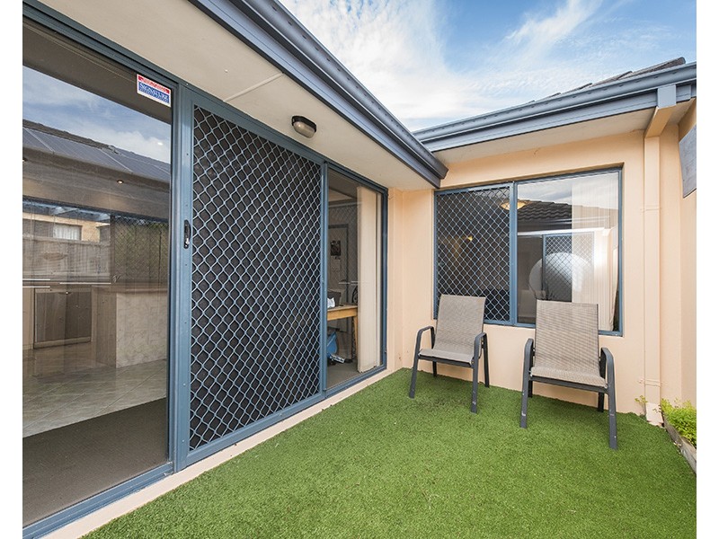 10 Lyon Way, Ellenbrook WA 6069