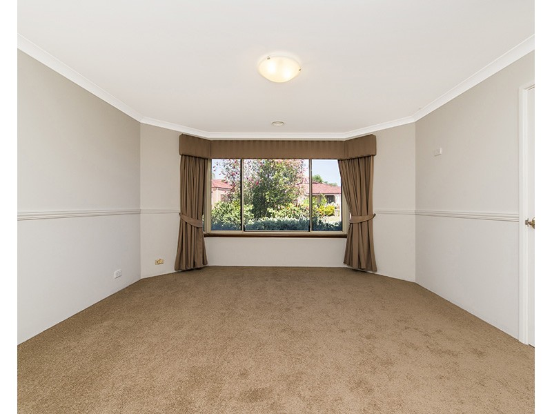 1 Tipuana Mews, Ellenbrook WA 6069