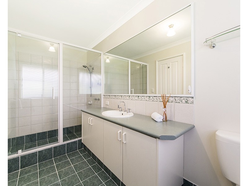 1 Tipuana Mews, Ellenbrook WA 6069