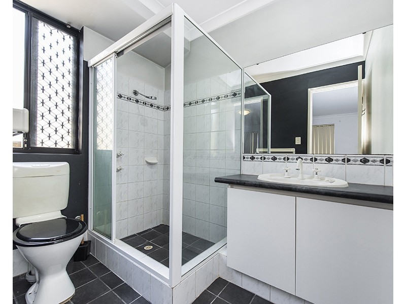 8 Simmonds Pass, Ellenbrook WA 6069