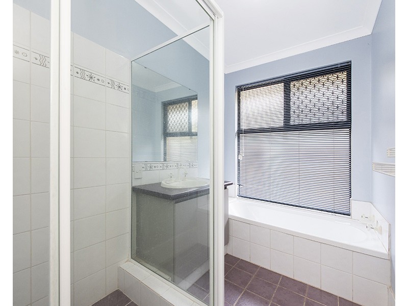 8 Simmonds Pass, Ellenbrook WA 6069