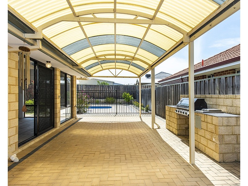 8 Simmonds Pass, Ellenbrook WA 6069