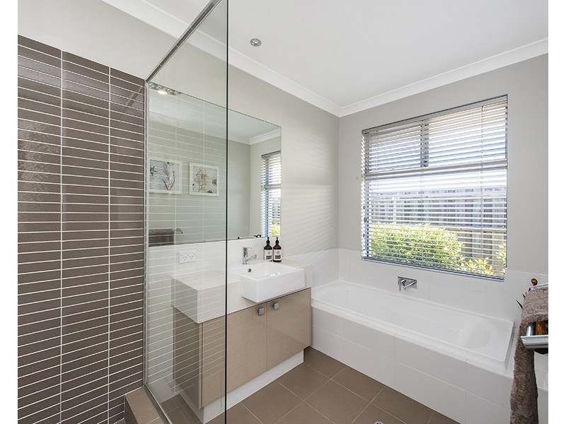 7 Adlington Way, Ellenbrook WA 6069