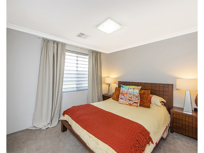 7 Adlington Way, Ellenbrook WA 6069