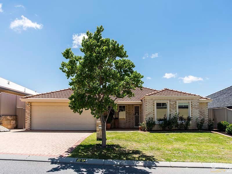 29 Bingarra Crescent, Tapping WA 6065