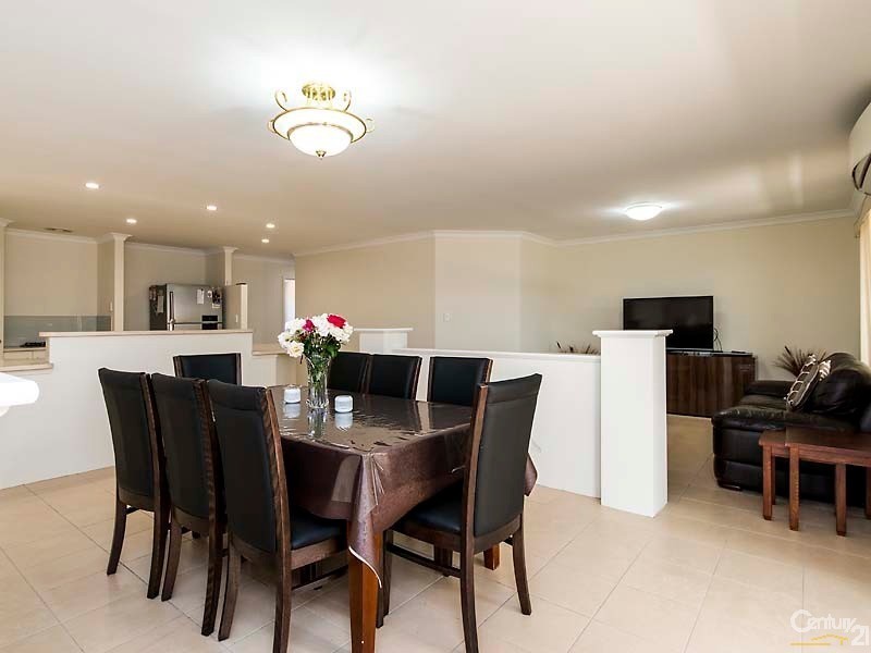 29 Bingarra Crescent, Tapping WA 6065
