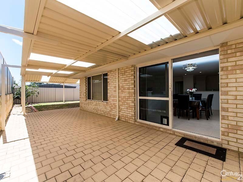 29 Bingarra Crescent, Tapping WA 6065