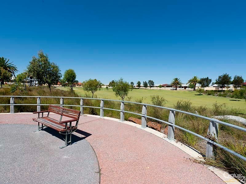 34 Simmonds Pass, Ellenbrook WA 6069