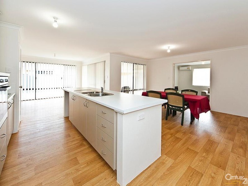 45 Duvall Parkway, Aveley WA 6069