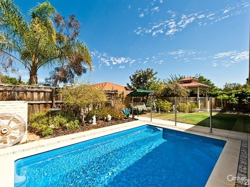 14 Tokara Avenue, Henley Brook WA 6055