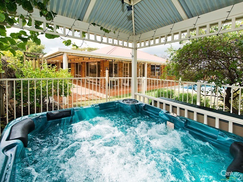 14 Tokara Avenue, Henley Brook WA 6055