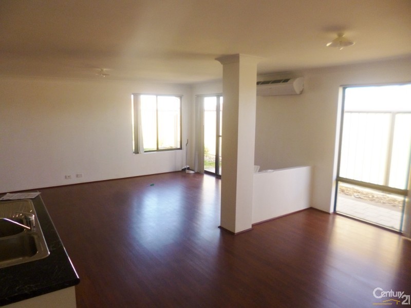 3 Smeaton Lane, Carramar WA 6031