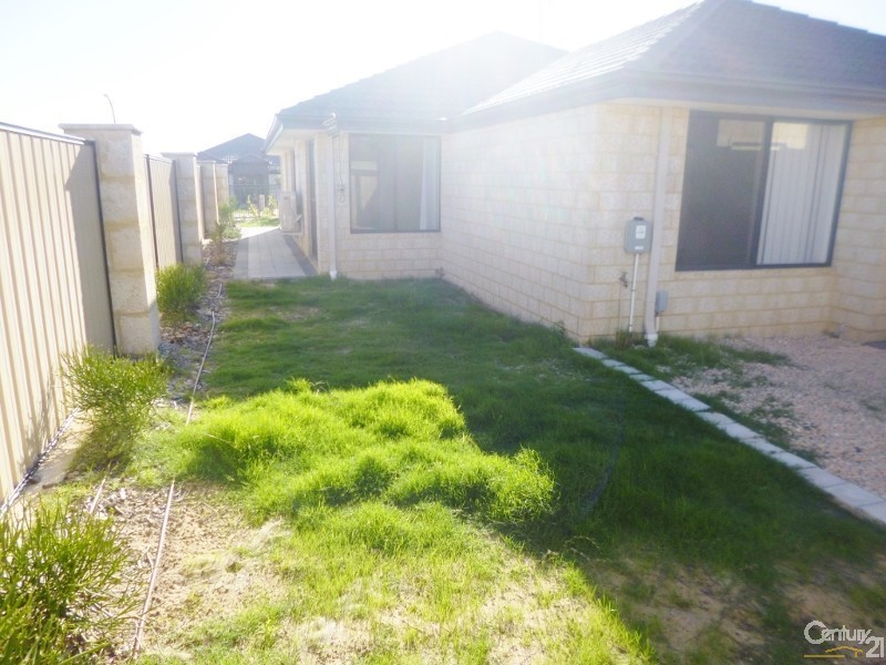 3 Smeaton Lane, Carramar WA 6031