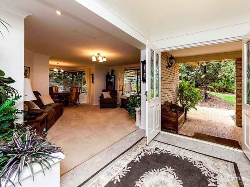 10 Muscat Terrace, The Vines WA 6069