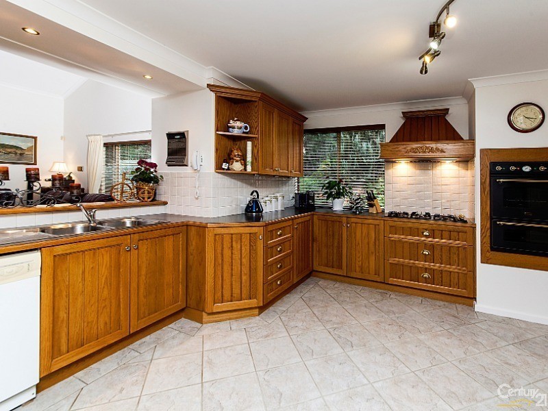 10 Muscat Terrace, The Vines WA 6069