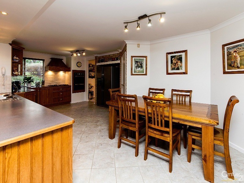 10 Muscat Terrace, The Vines WA 6069