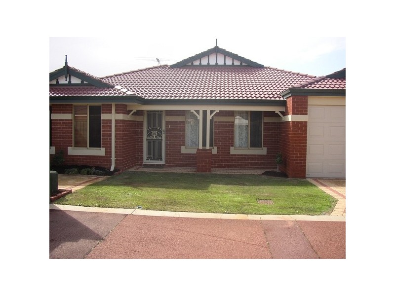 2 Heath Close, Atwell WA 6164
