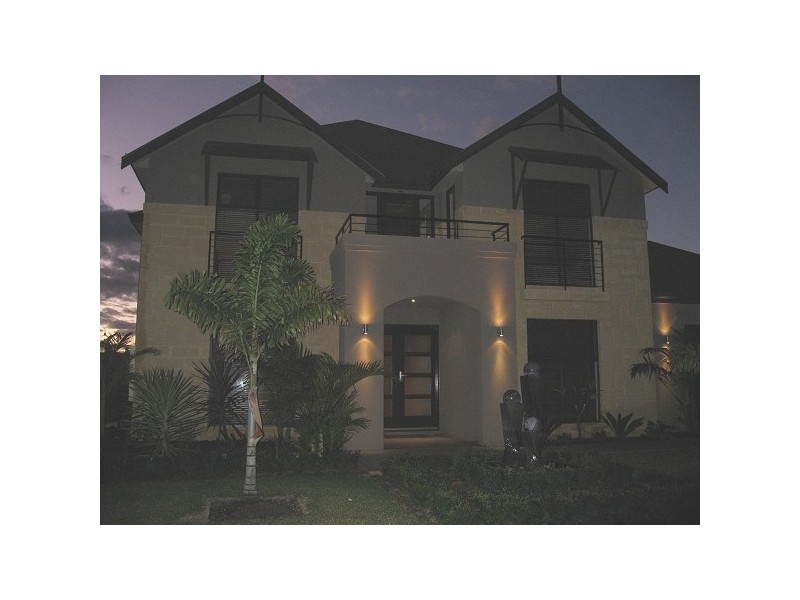 19 PEBBLE BUSH DRIVE, Canning Vale WA 6155