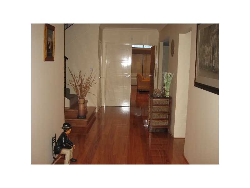 19 PEBBLE BUSH DRIVE, Canning Vale WA 6155