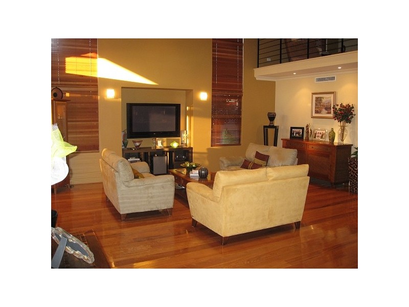 19 PEBBLE BUSH DRIVE, Canning Vale WA 6155