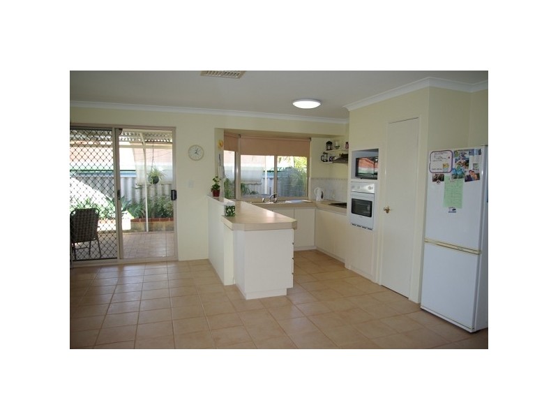 11 DREIER COURT, Atwell WA 6164